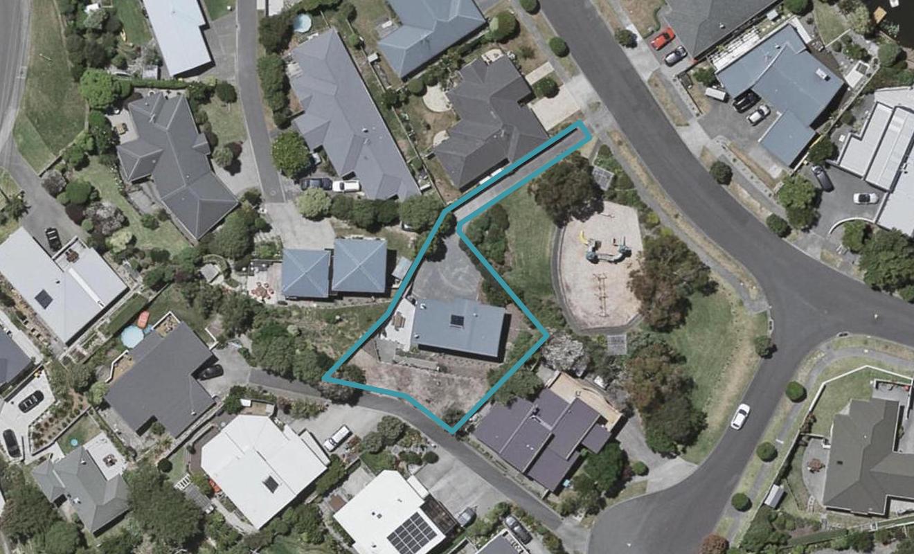 42 Lorna Irene Drive, Raumati South, Paraparaumu - Carousel 1