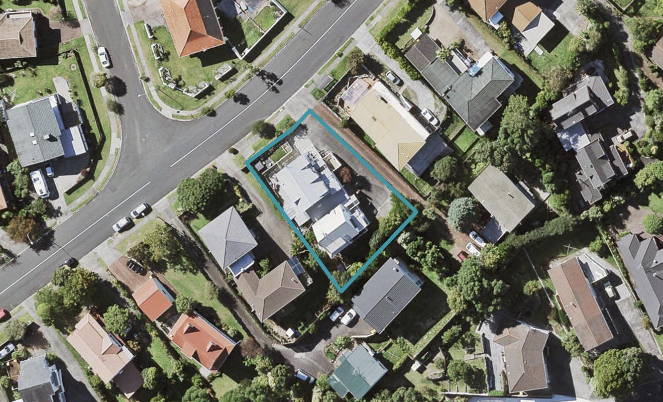 1/151 Oaktree Avenue, Browns Bay, Auckland - Carousel 1