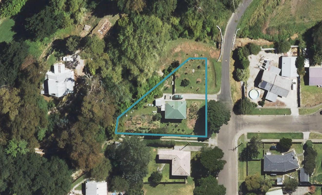 72 Lyell Road, Outer Kaiti, Gisborne - Carousel 1