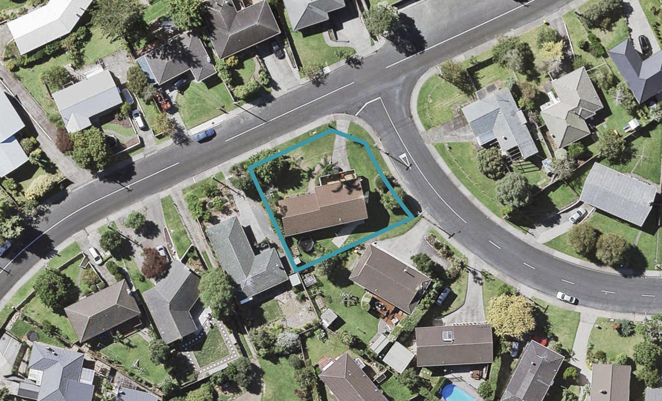 15A Angelo Avenue, Howick, Auckland - Carousel 1