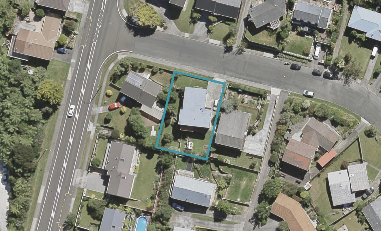 35 Sunshine Crescent, Kelson, Lower Hutt - Carousel 1