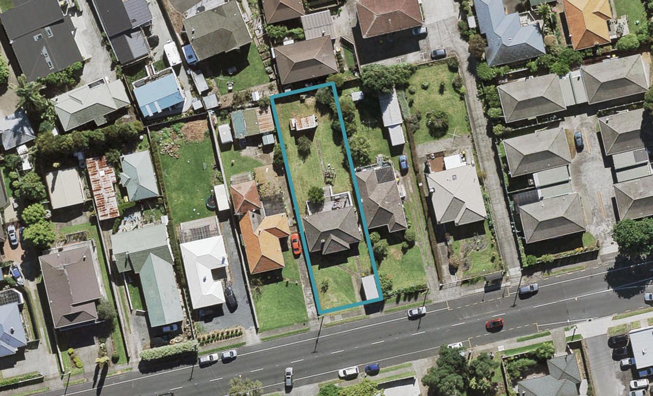 8 Church Road, Mangere Bridge, Auckland - Carousel 1