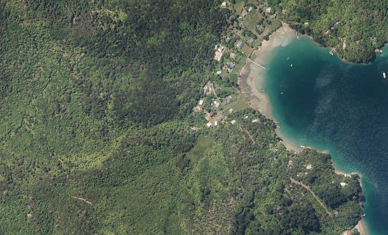 0 West Bay, Lochmara Bay - Carousel 1