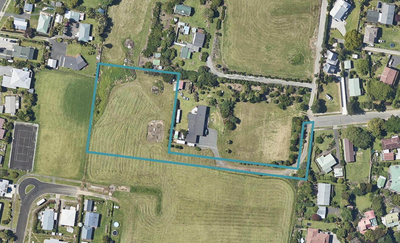 5 Adela Stewart Drive, Athenree, Waihi Beach - Carousel 1