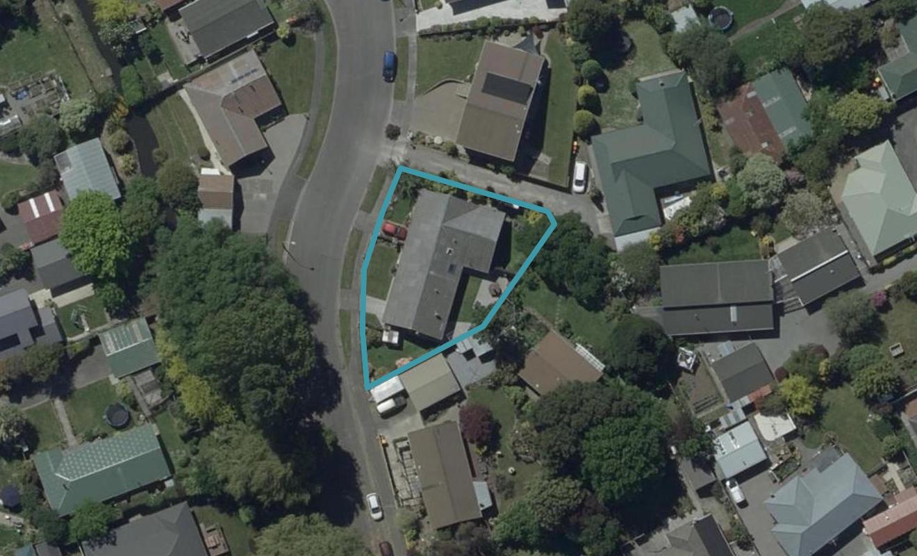 2/4 Waimokihi Place, Somerfield, Christchurch - Carousel 1