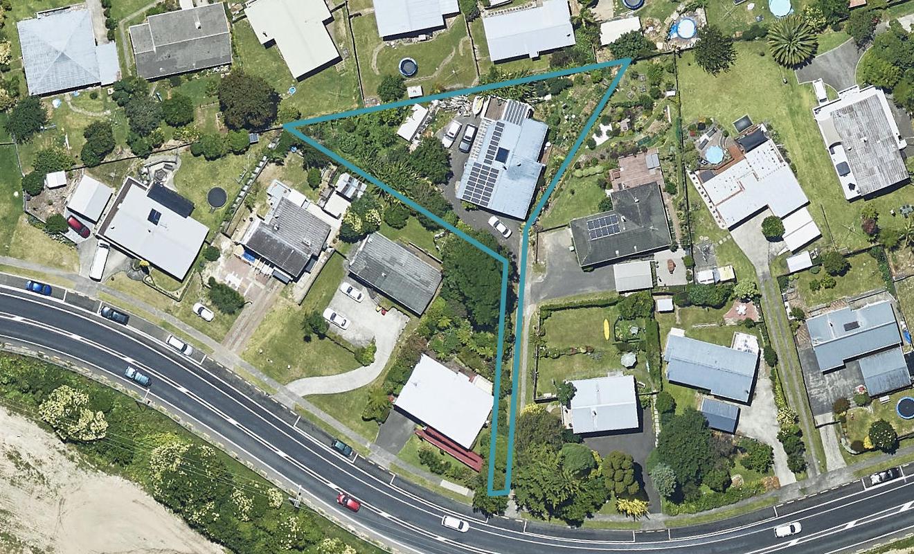 379 Welcome Bay Road, Welcome Bay, Tauranga - Carousel 1