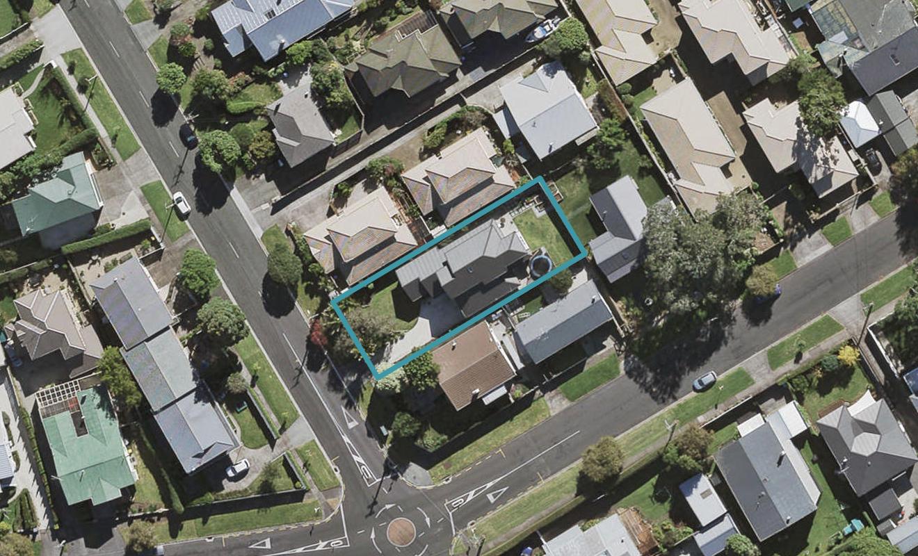 55 Mariri Road, One Tree Hill, Auckland - Carousel 1