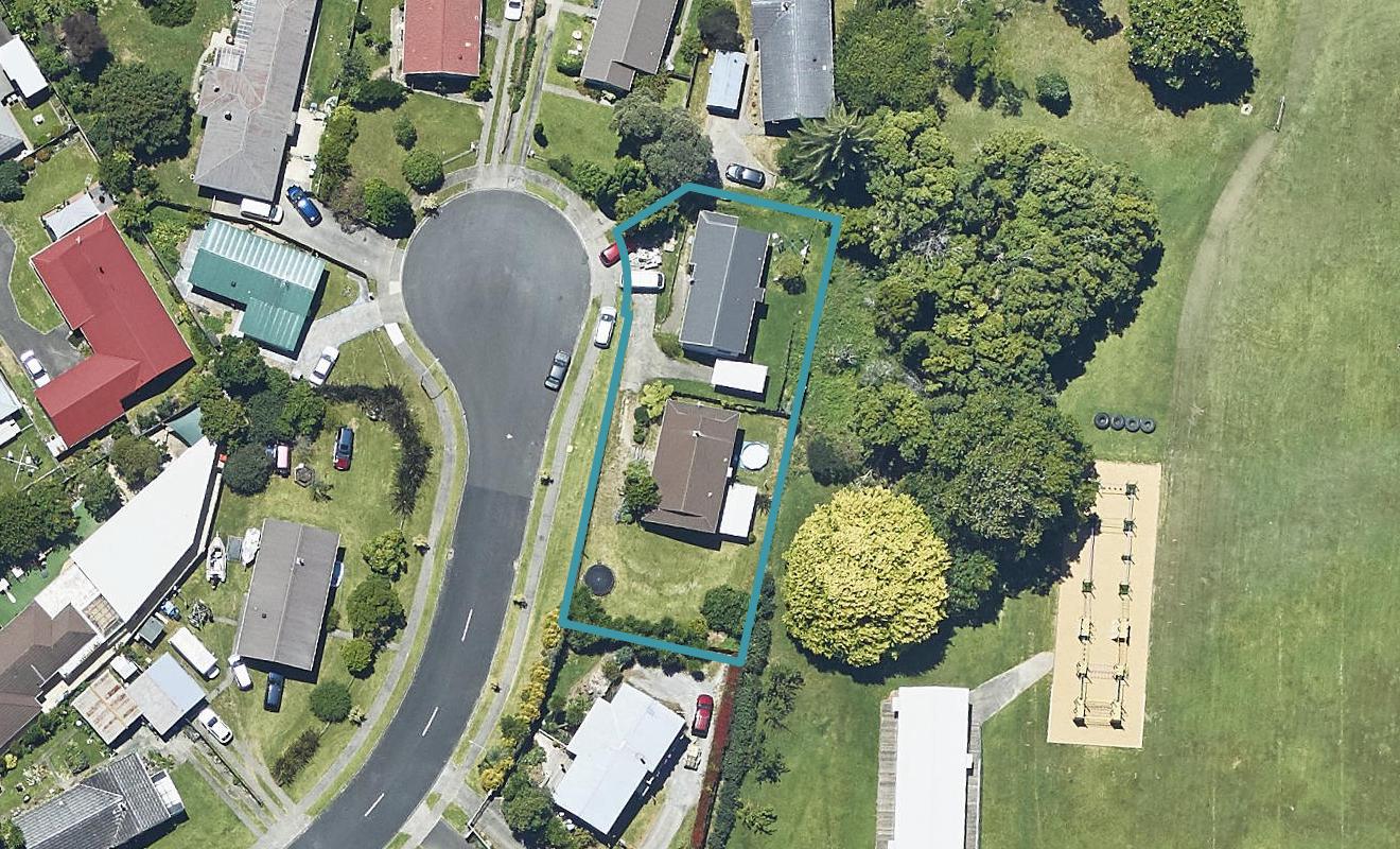 12B Pennington Place, Welcome Bay, Tauranga - Carousel 1
