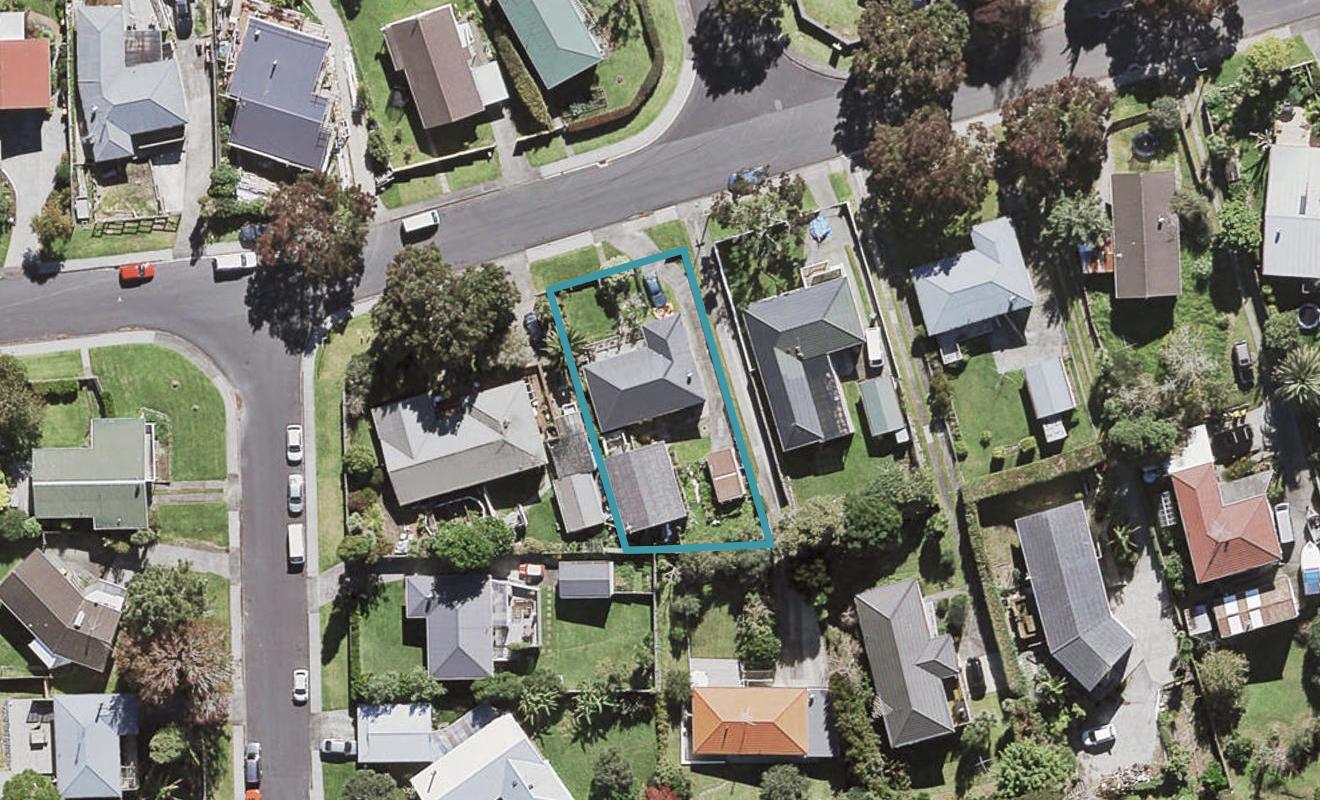 9 Castleton Street, Birkdale, Auckland - Carousel 1