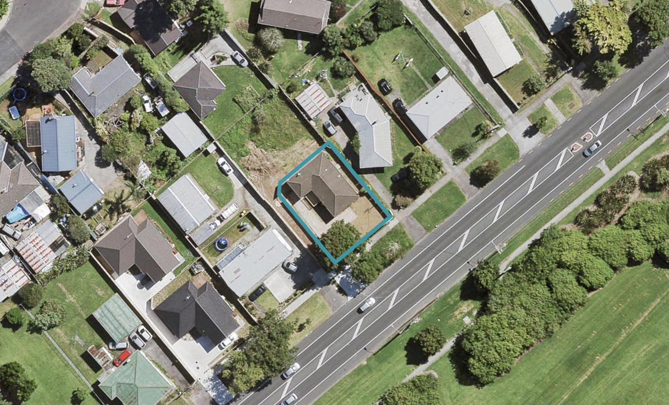 139 Henderson Valley Road, Henderson, Auckland - Carousel 1