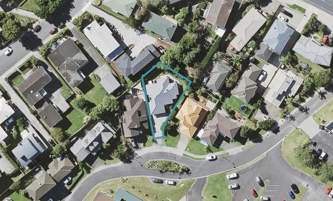 9 Noel Williams Place, Windsor Park, Auckland - Carousel 1
