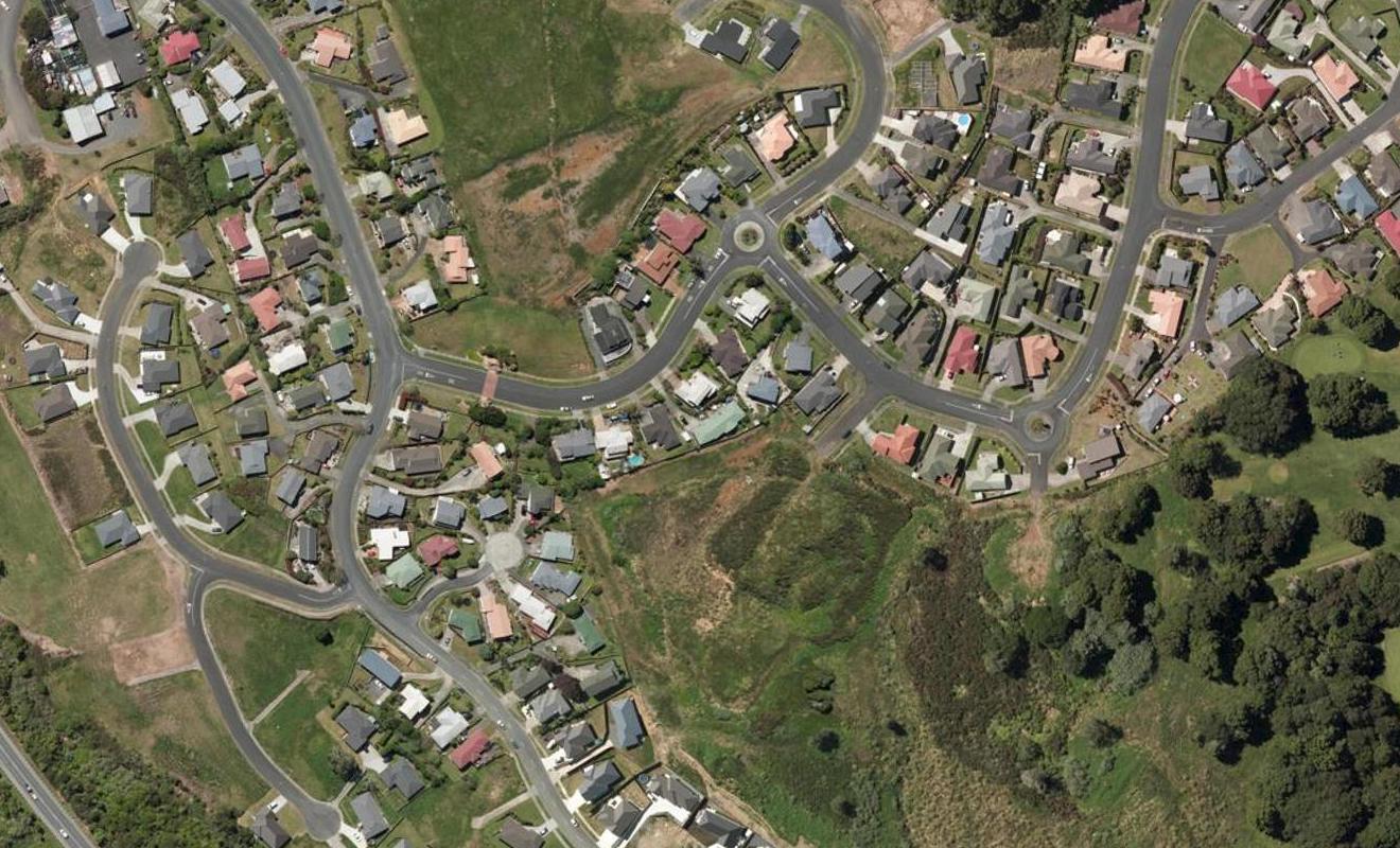 14 Pebble Beach Boulevard, Kamo, Whangarei - Carousel 1