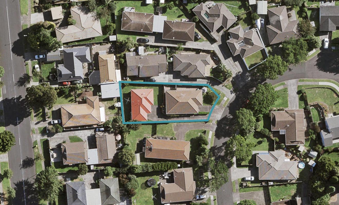 2/14 Ross Martin Court, Conifer Grove, Takanini - Carousel 1