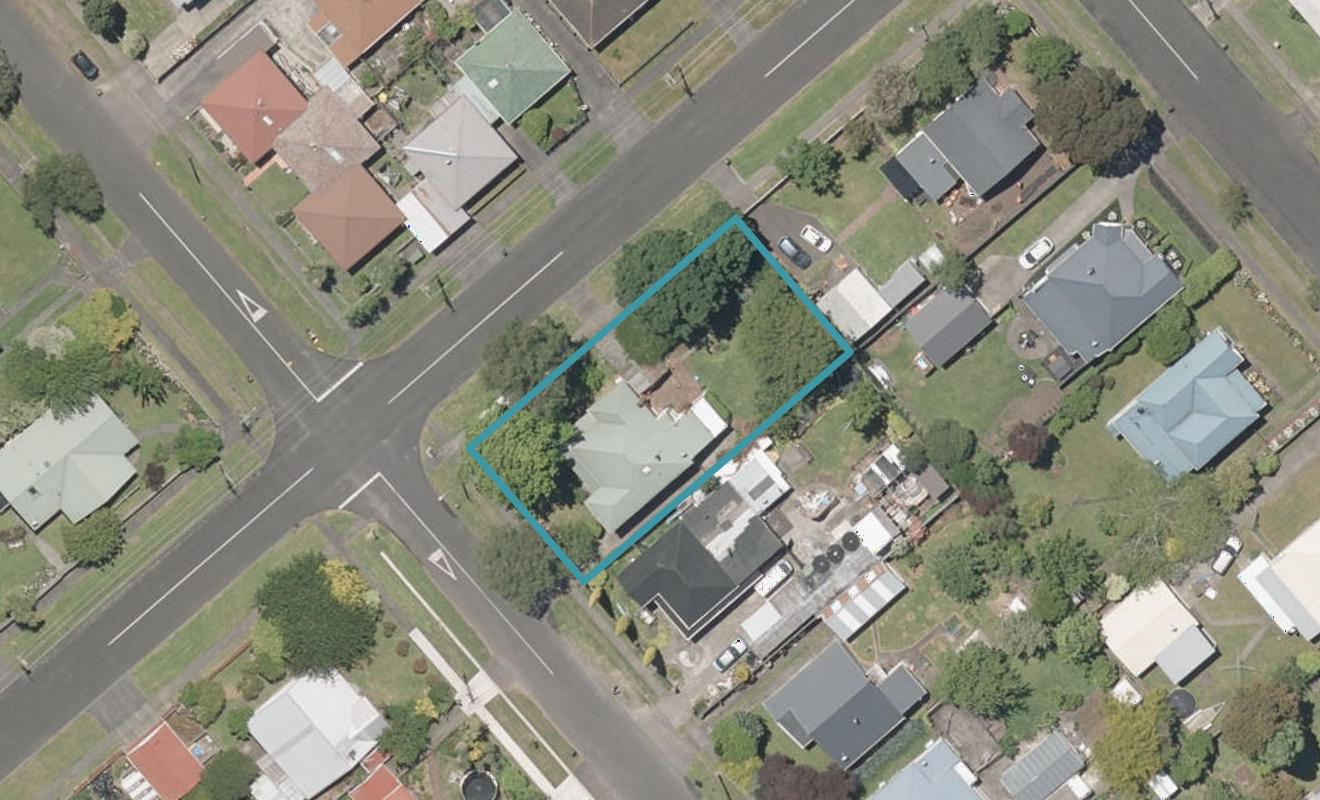 39 Young Street, Whanganui East, Whanganui - Carousel 1