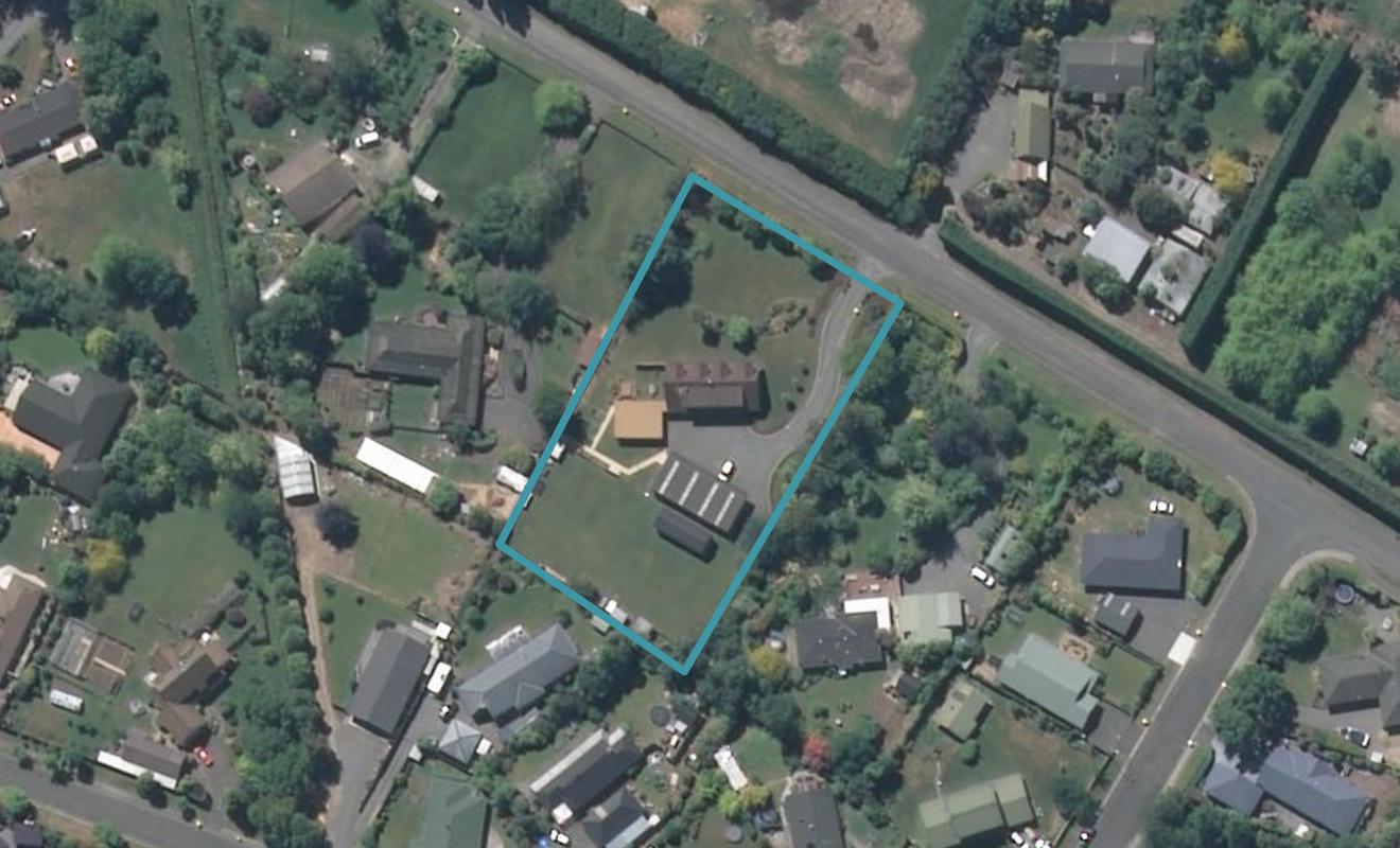 19 Chinnerys Road, Woodend, Woodend - Carousel 1