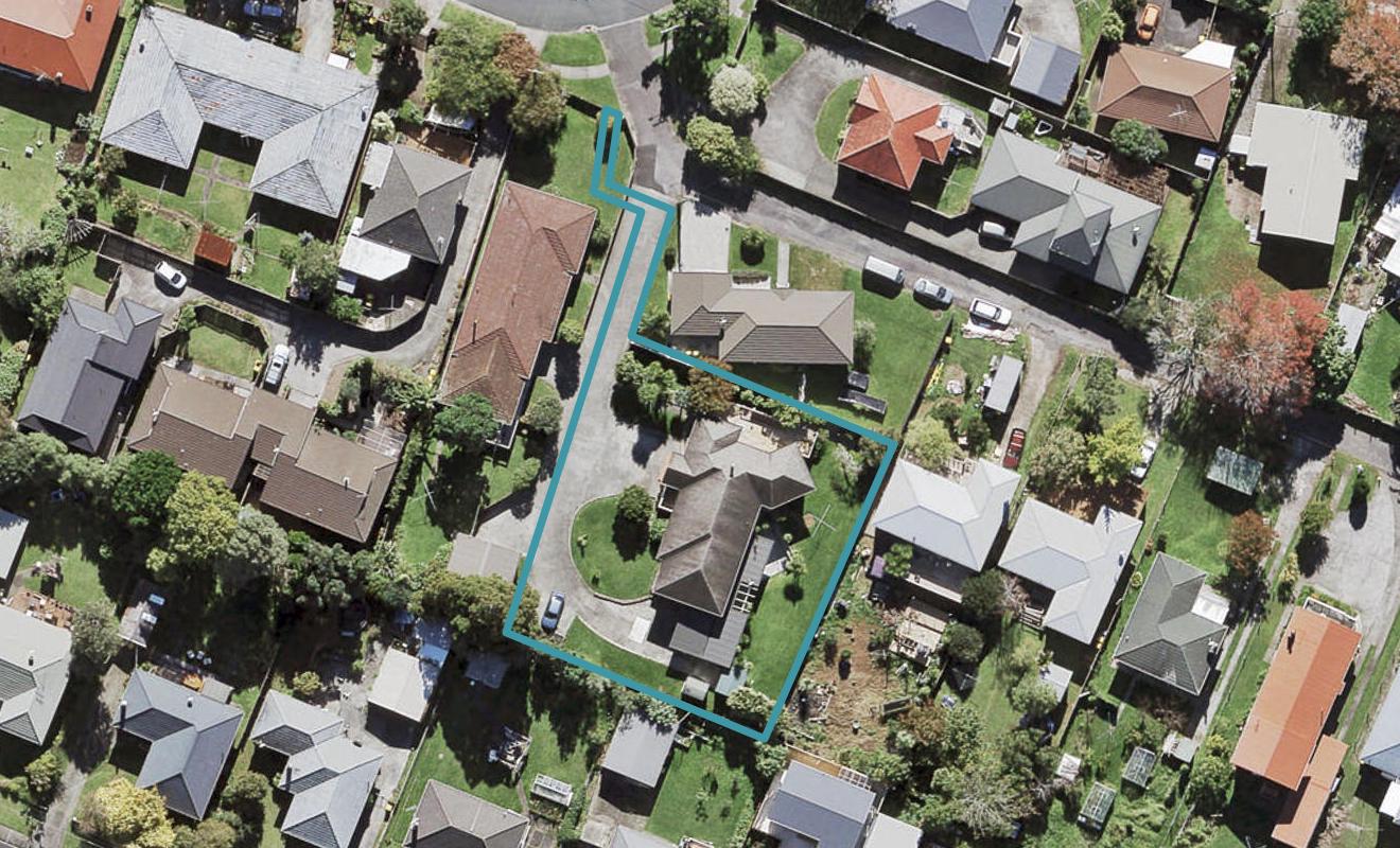 41 Lynwood Road, New Lynn, Auckland - Carousel 1