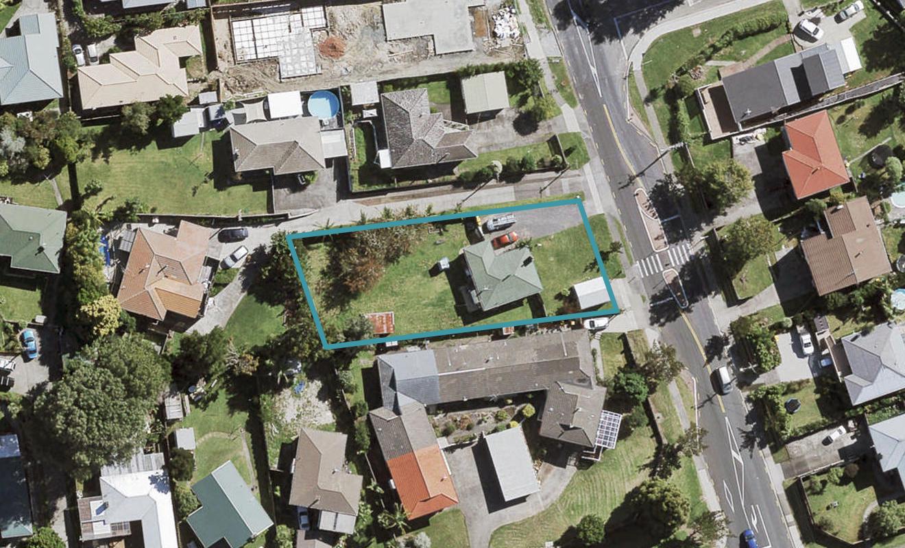91 View Road, Henderson, Auckland - Carousel 1
