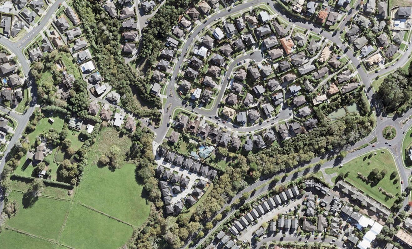 5 Catlins Place, Fairview Heights, Auckland - Carousel 1