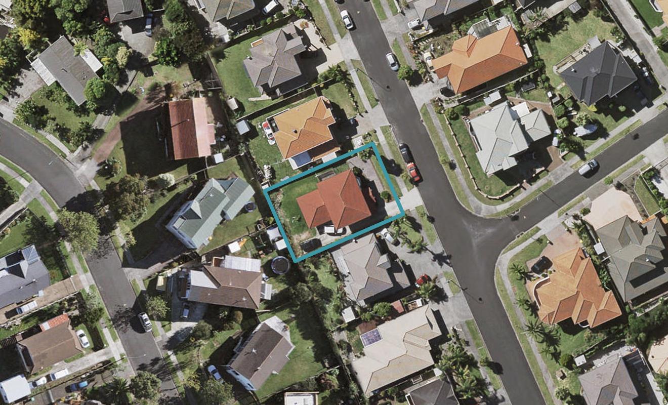 10 Pelargonium Terrace, Goodwood Heights, Auckland - Carousel 1