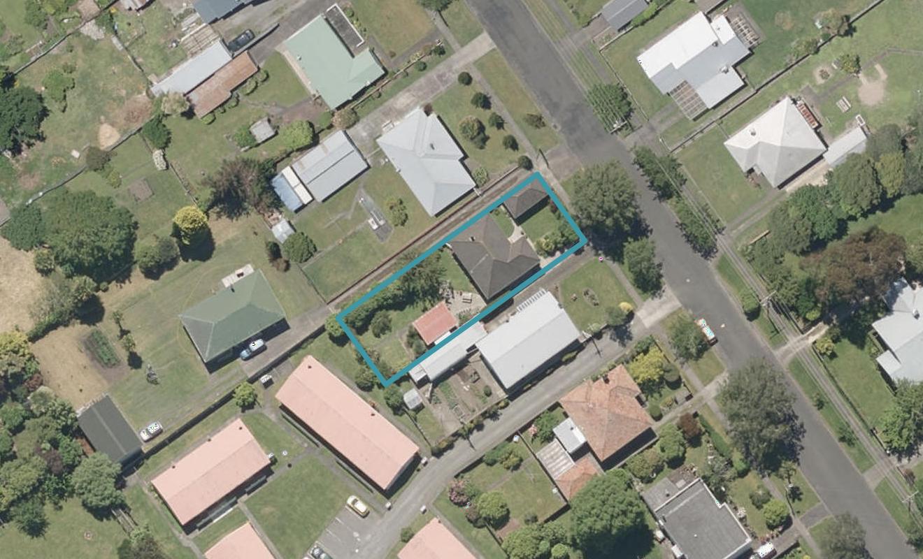 9 Cumbrae Place, Aramoho, Whanganui - Carousel 1