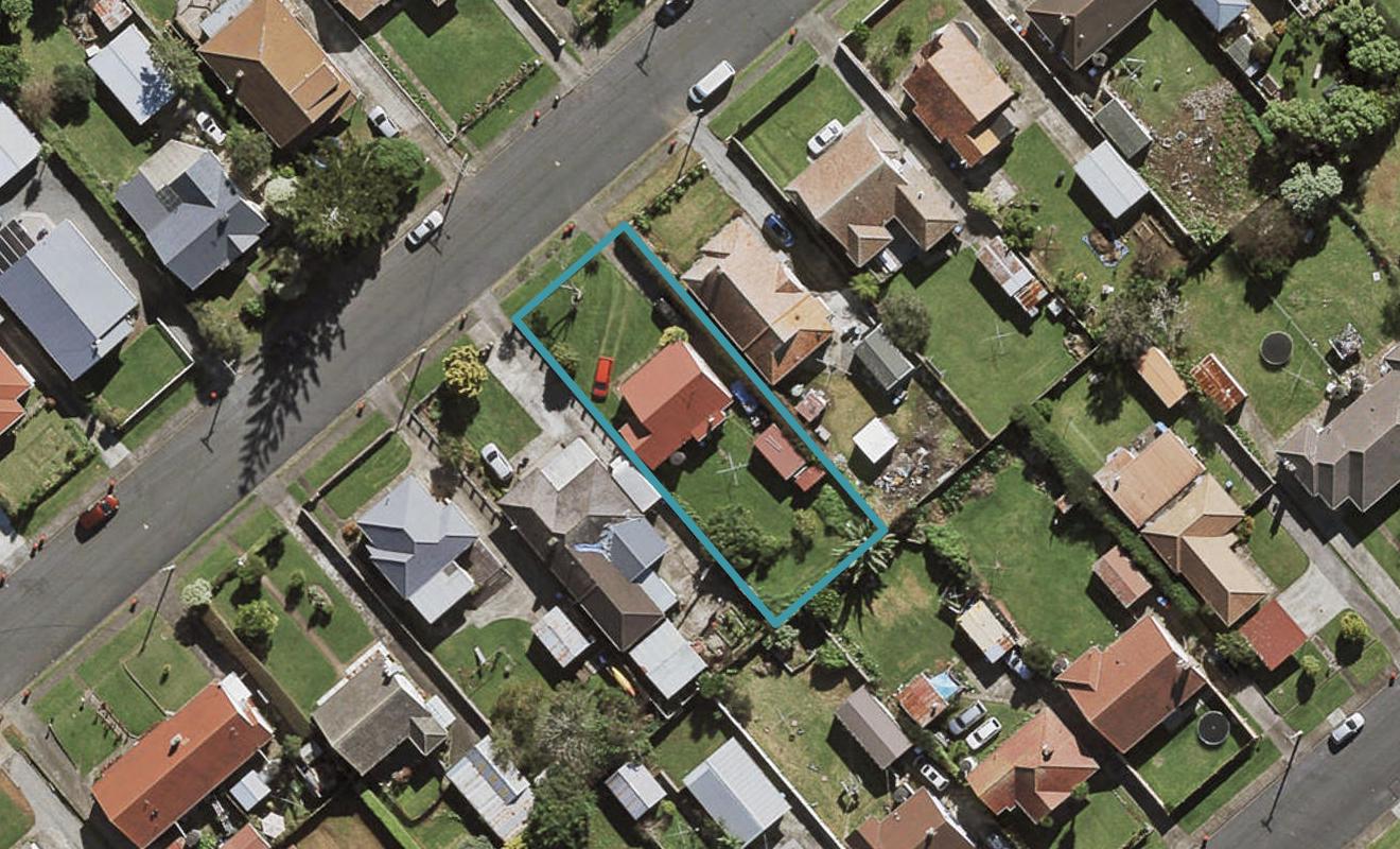 16 Jellicoe Street, Otahuhu, Auckland - Carousel 1