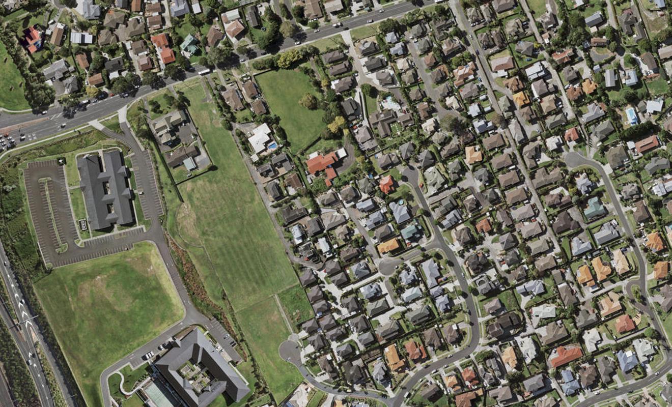 11A Andover Way, Goodwood Heights, Auckland - Carousel 1
