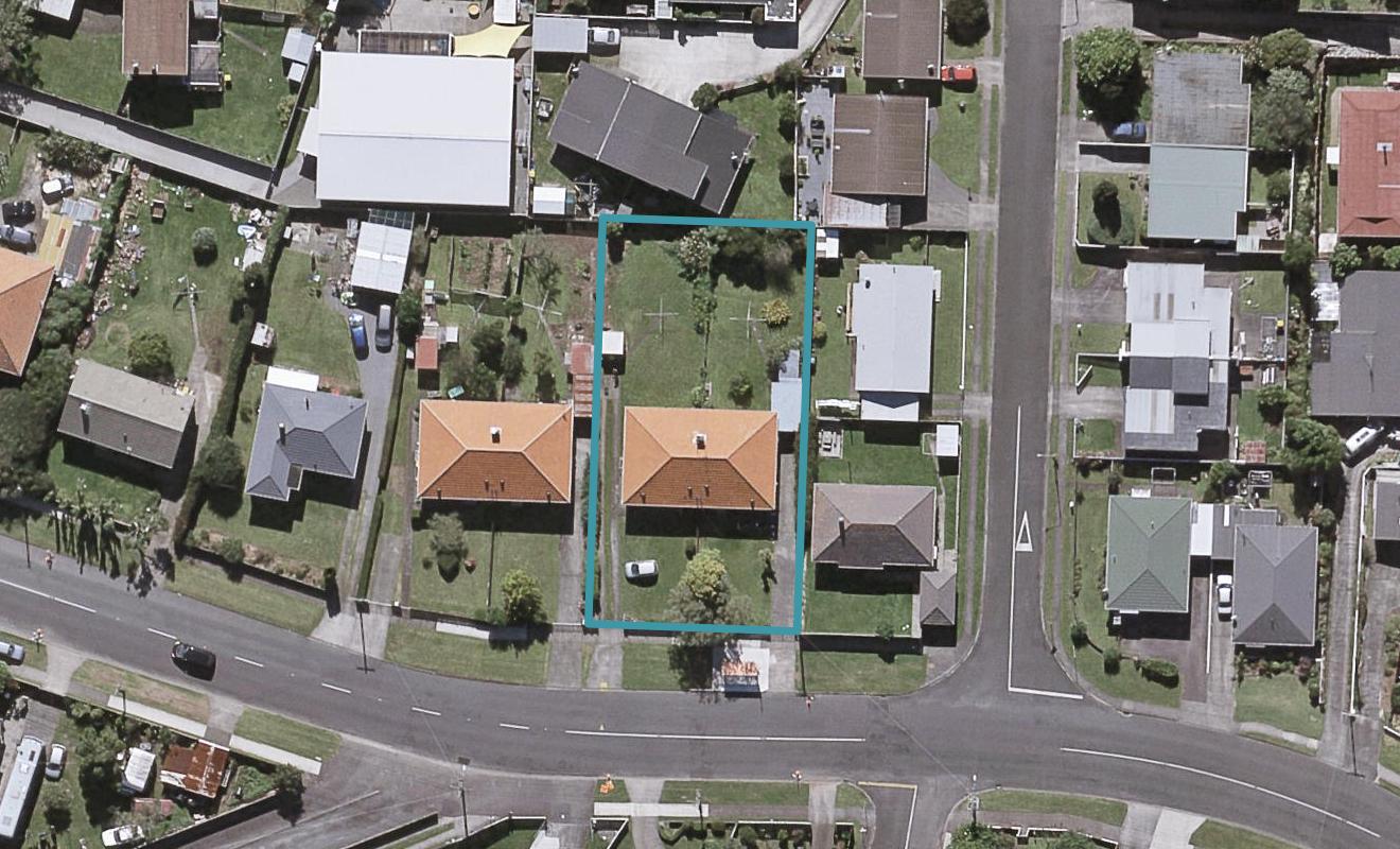 50 Omata Road, Marfell, New Plymouth - Carousel 1