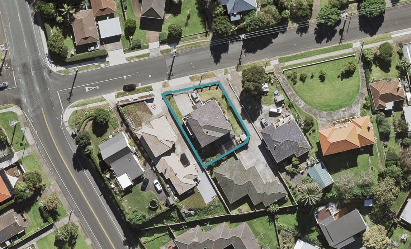 2B Hastie Avenue, Mangere Bridge, Auckland - Carousel 1