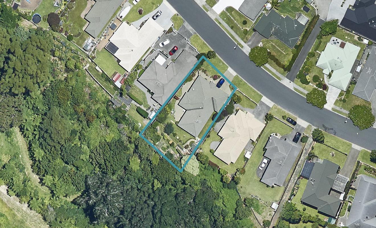 41 Stableford Drive, Pyes Pa, Tauranga - Carousel 1