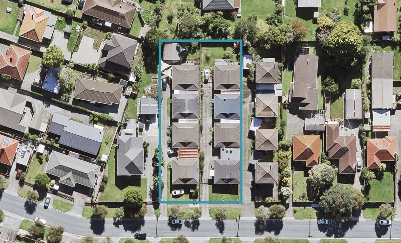 1/8 Akehurst Avenue, New Lynn, Auckland - Carousel 1