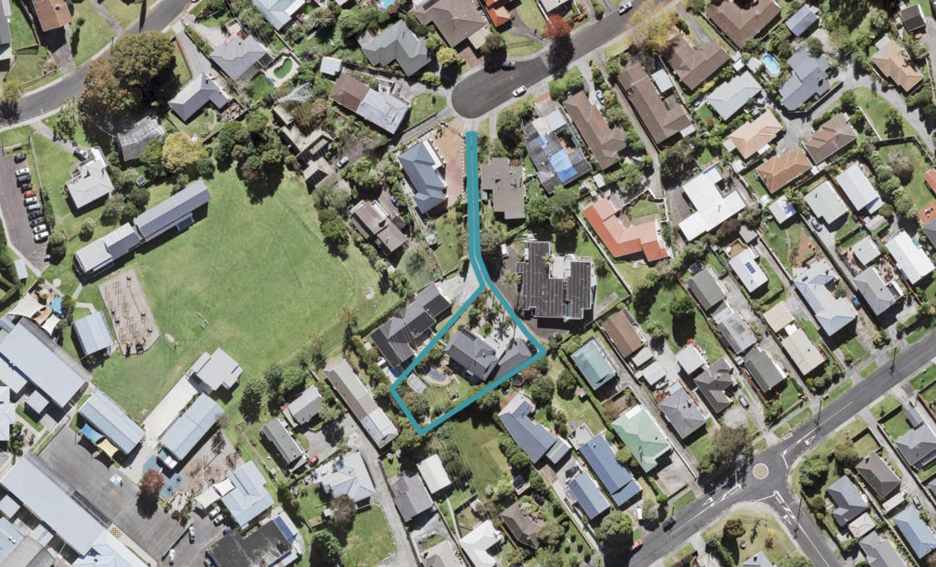 30 Wairata Place, Te Atatu South, Auckland - Carousel 1