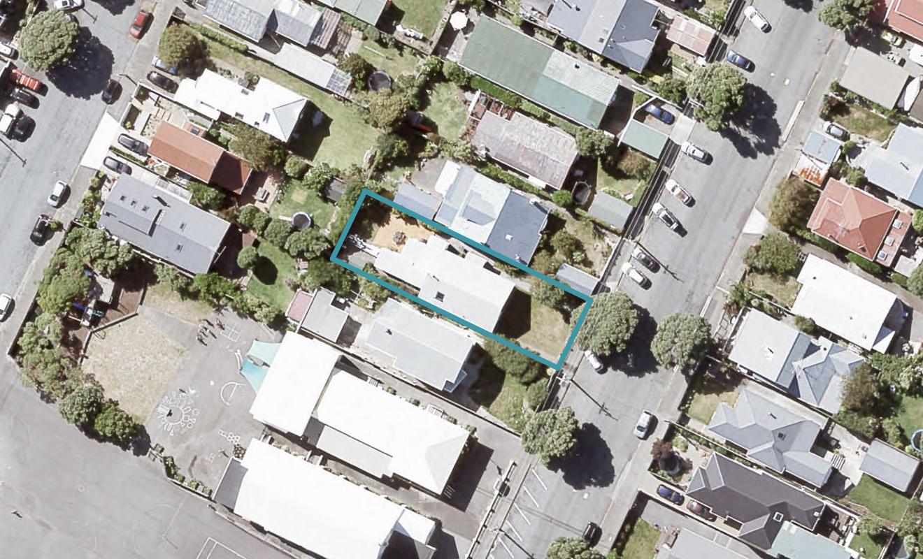 72 Oroua Street, Eastbourne, Lower Hutt - Carousel 1
