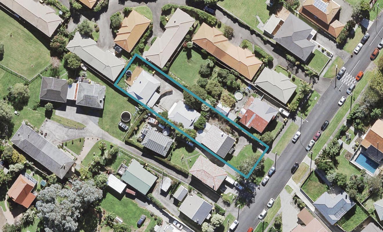 1/51 Fruitvale Road, New Lynn, Auckland - Carousel 1