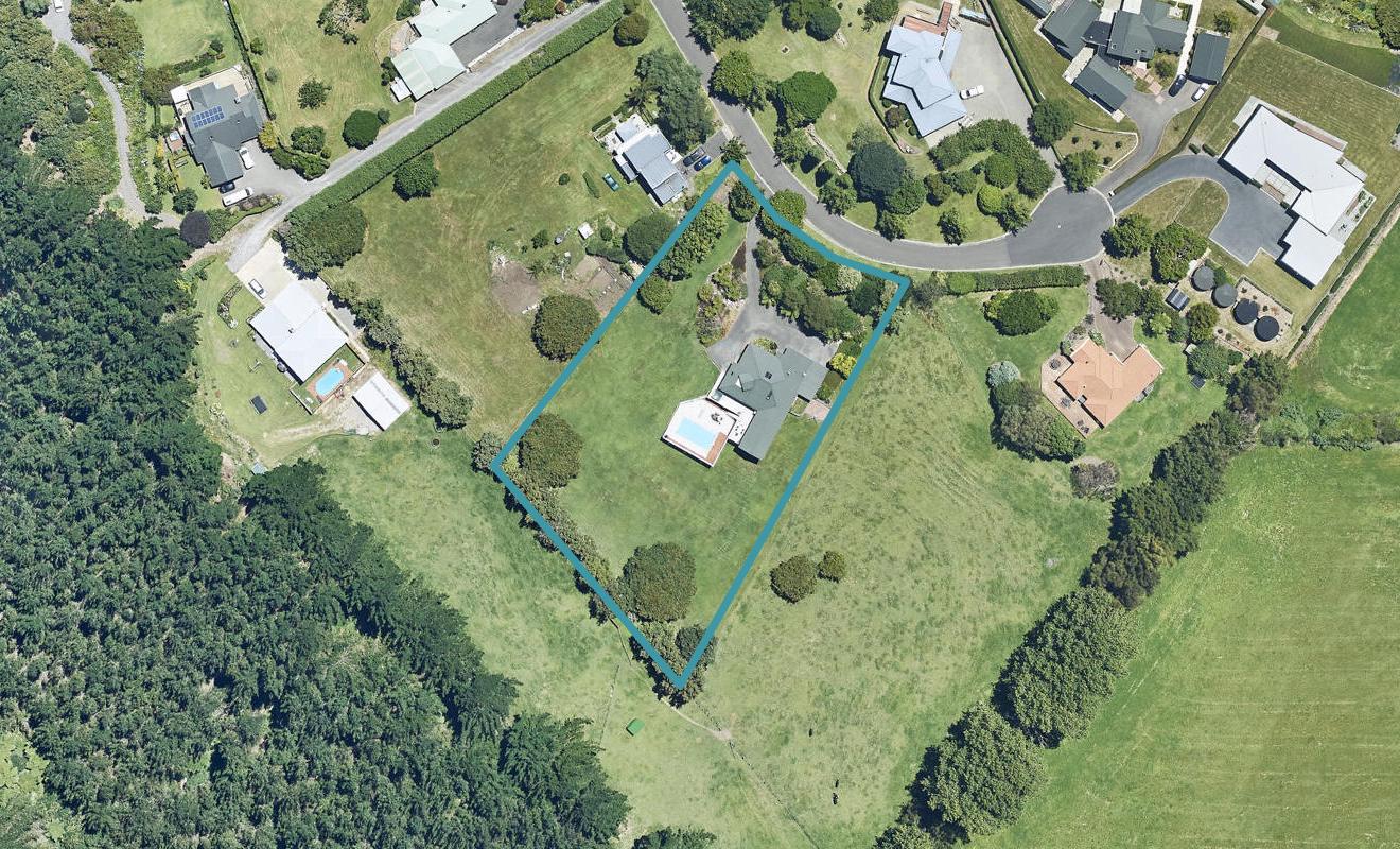 18 Tupelo Place, Ohauiti, Tauranga - Carousel 1