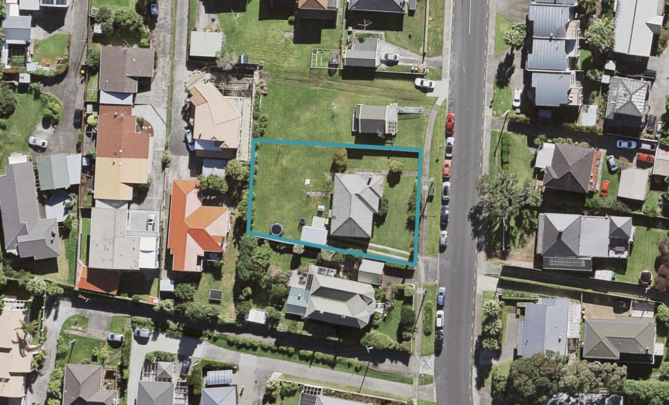 5 Colonial Road, Chatswood, Auckland - Carousel 1