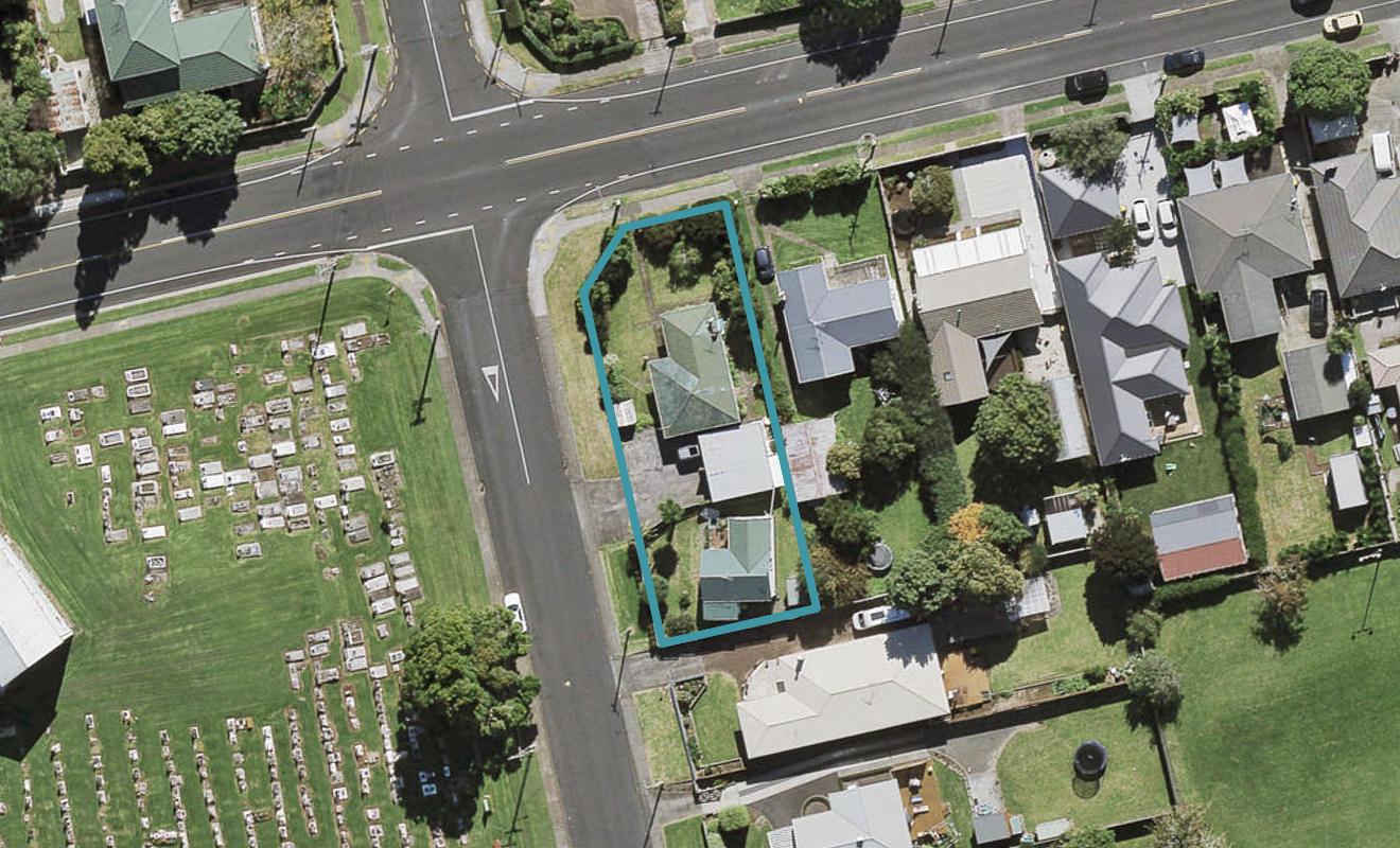 2/21 Church Road, Mangere Bridge, Auckland - Carousel 1