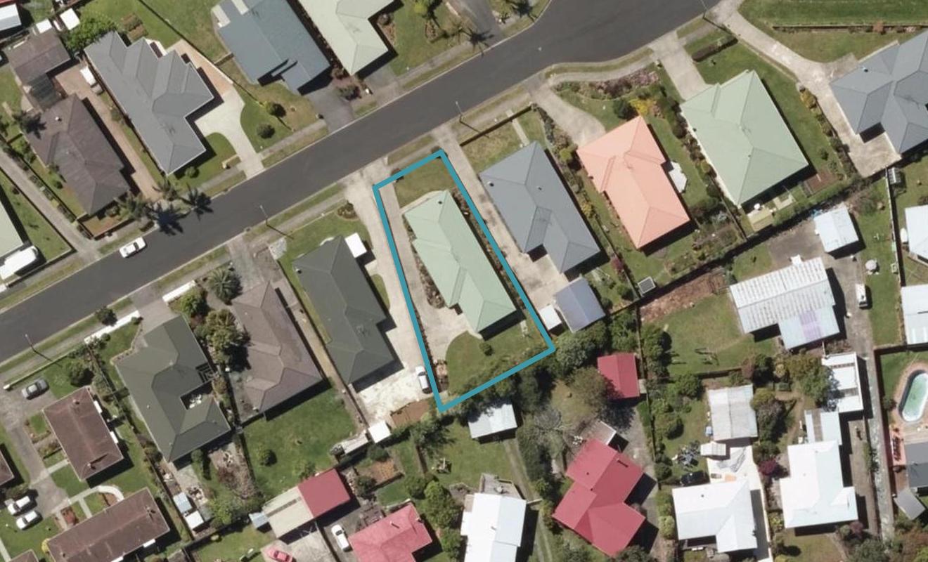 12 Elm Place, Tikipunga, Whangarei - Carousel 1