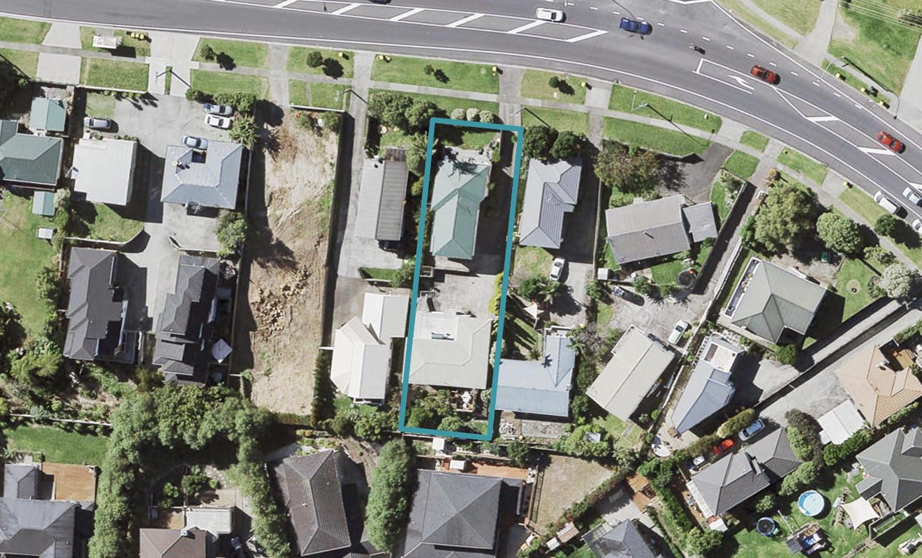2/670 East Coast Road, Pinehill, Auckland - Carousel 1