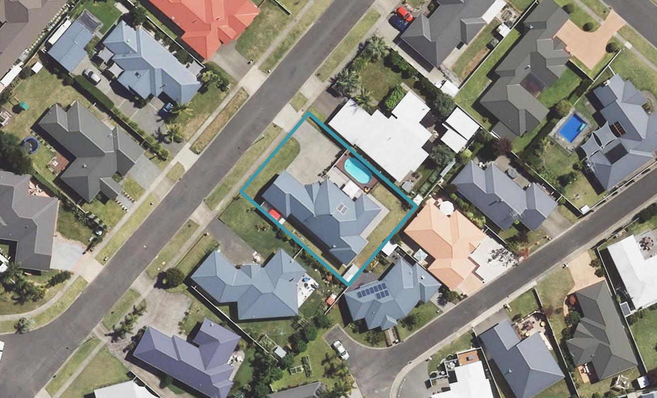 6 Roger Street, Lytton West, Gisborne - Carousel 1