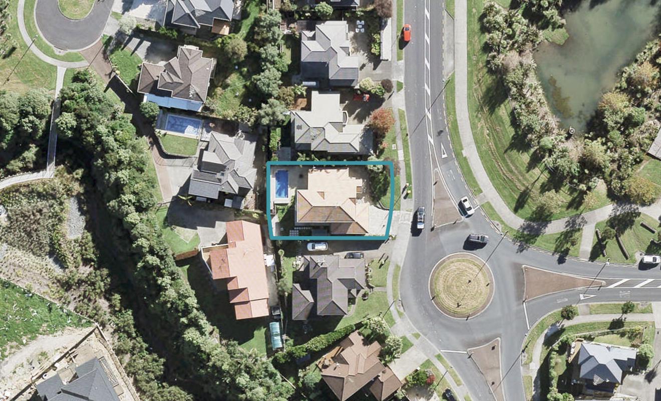 21 Medallion Drive, Oteha, Auckland - Carousel 1