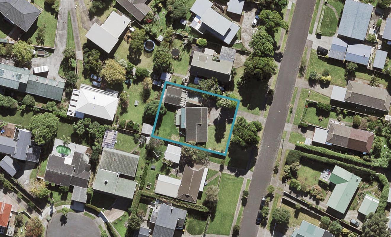 16 Ashcroft Avenue, Mangere Bridge, Auckland - Carousel 1