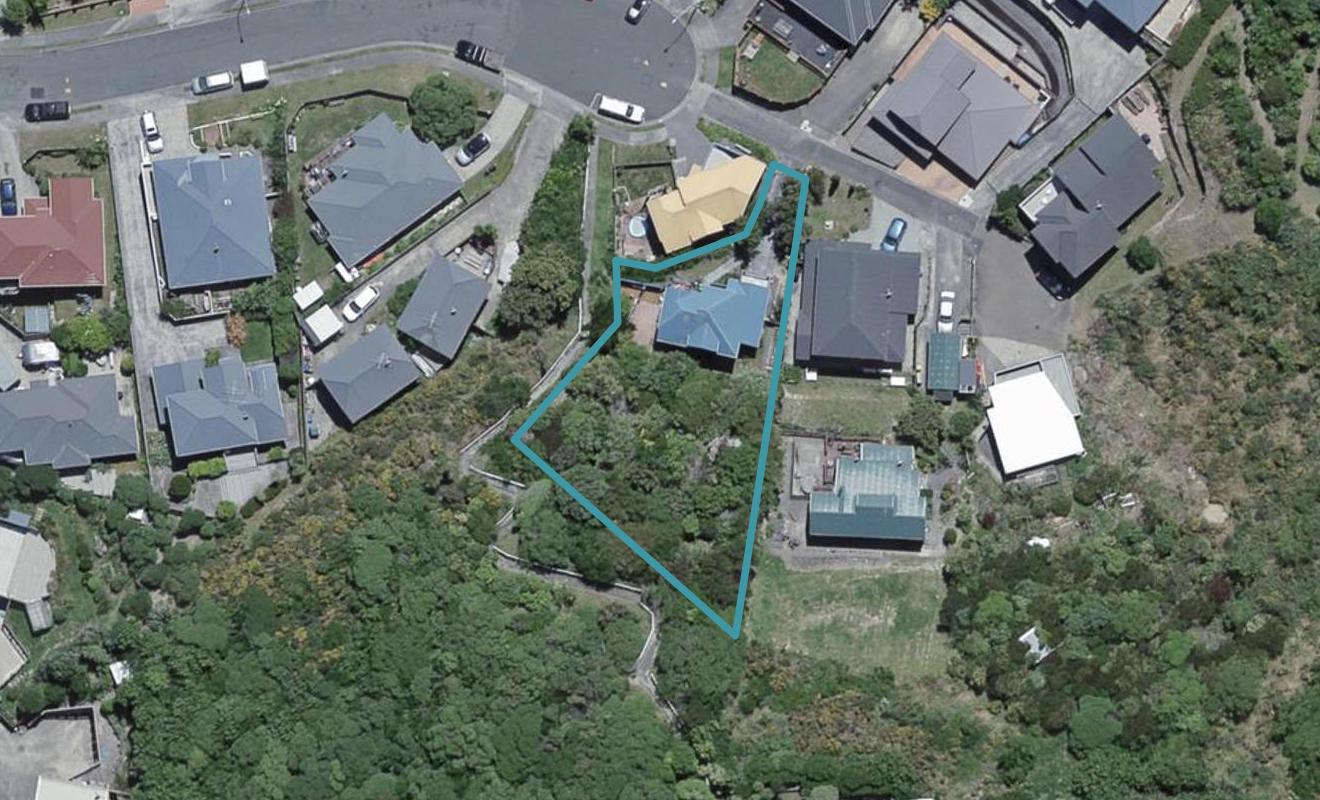 32A Domanski Crescent, Owhiro Bay, Wellington - Carousel 1