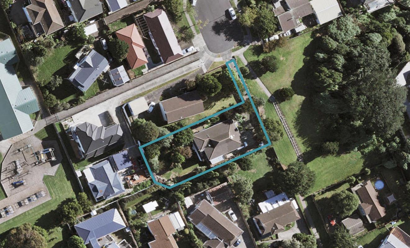 19 Correa Court, Goodwood Heights, Auckland - Carousel 1