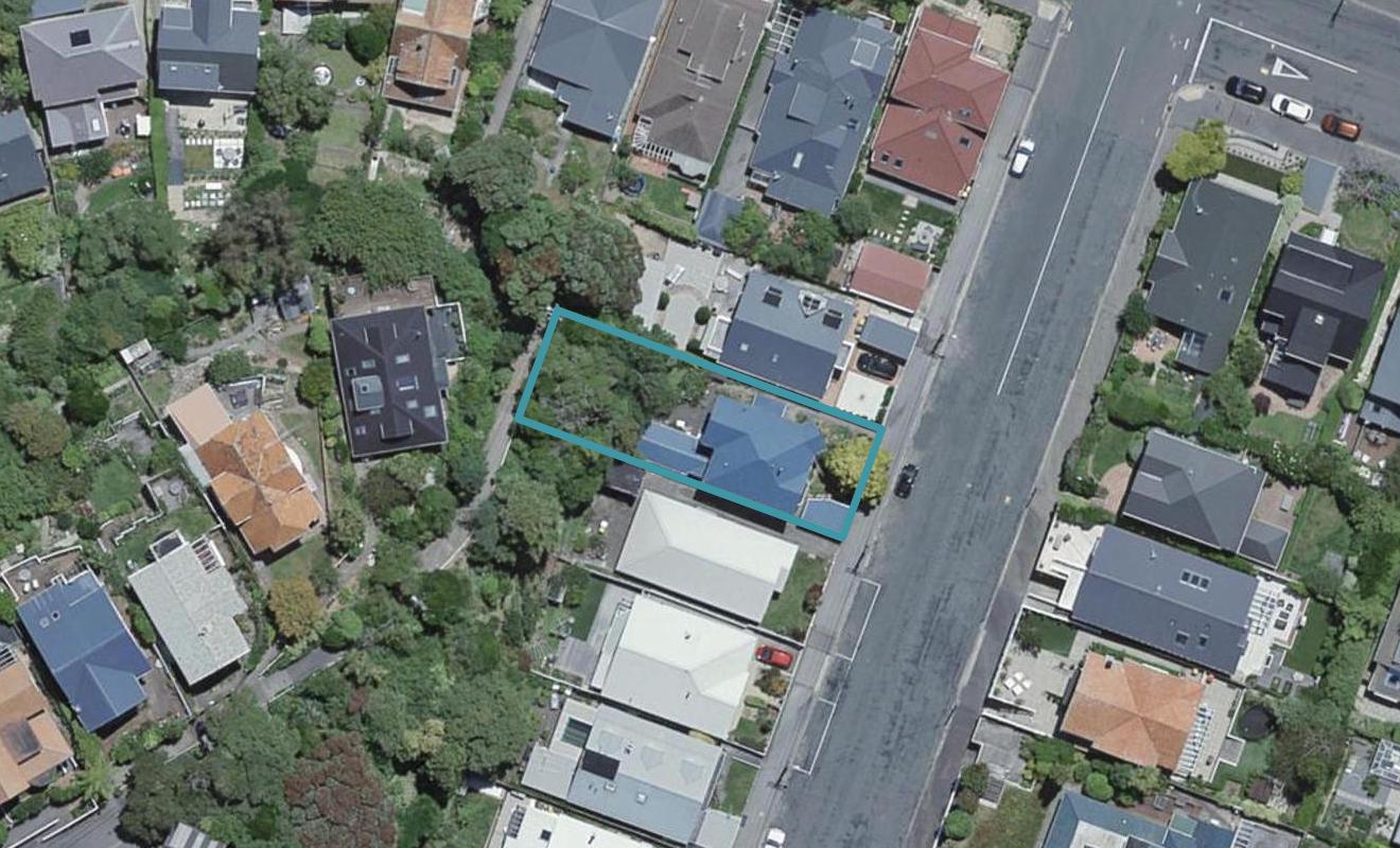 28 Glen Road, Kelburn, Wellington - Carousel 1