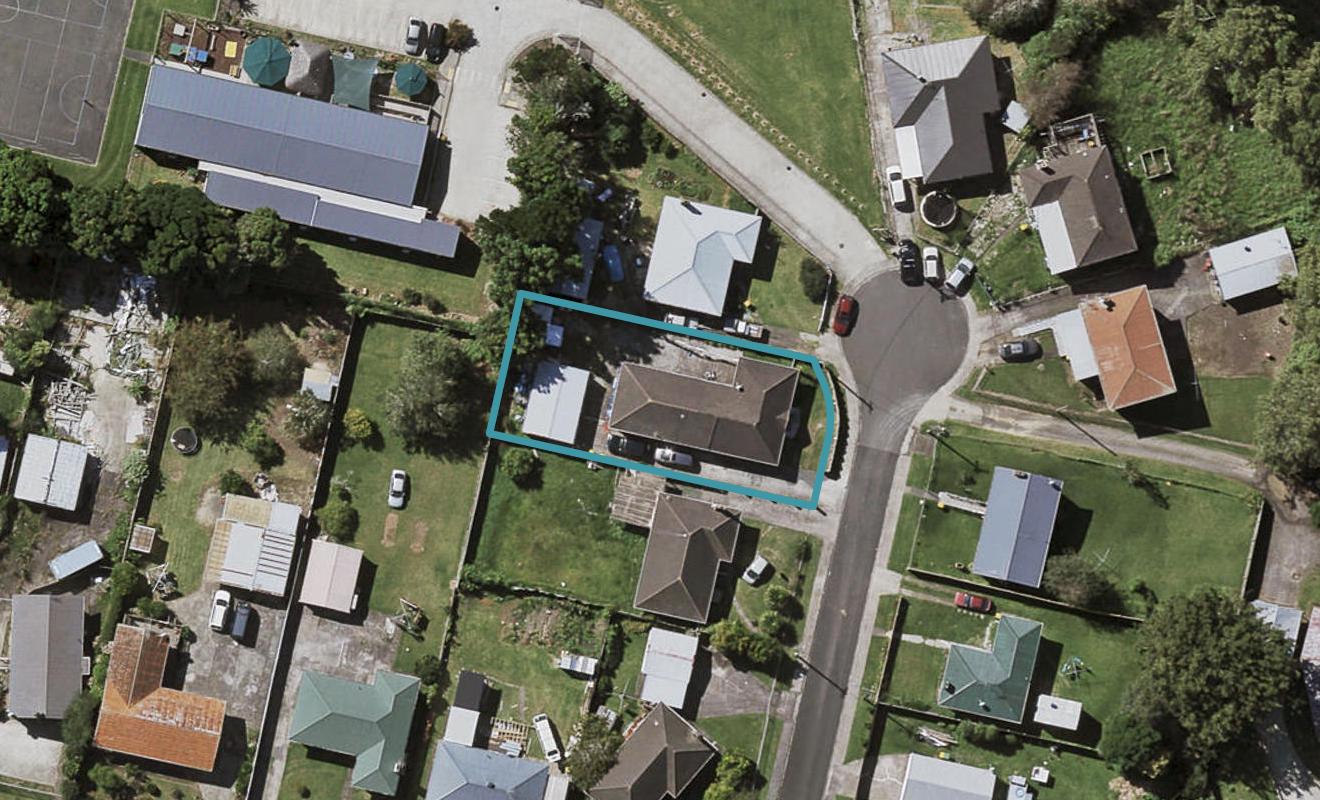 6 Luke Place, Otara, Auckland - Carousel 1
