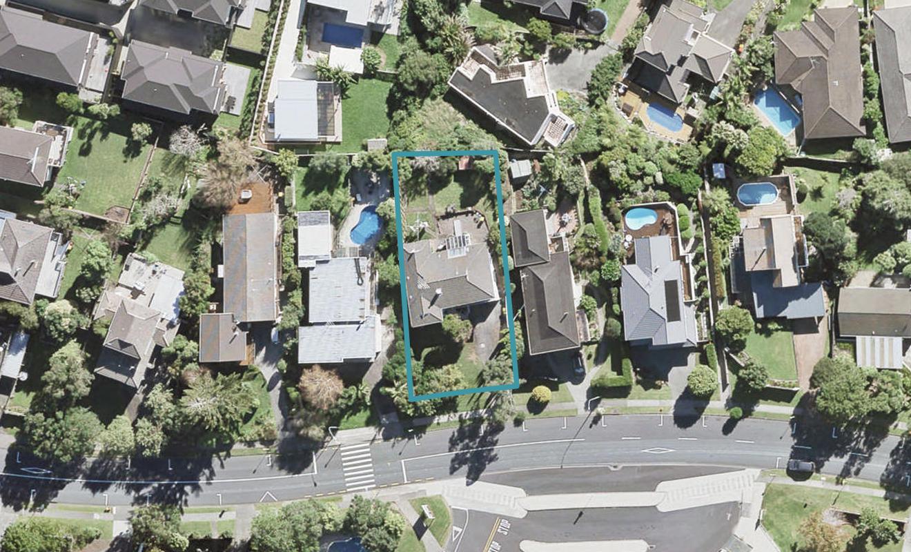 7 Sartors Avenue, Northcross, Auckland - Carousel 1