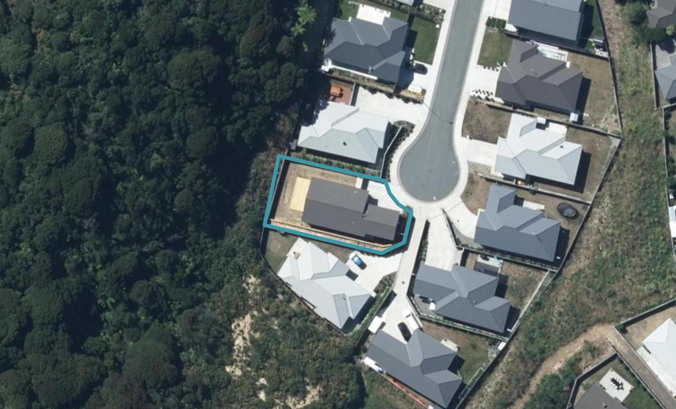 14 Spritsail Place, Whitby, Porirua - Carousel 1