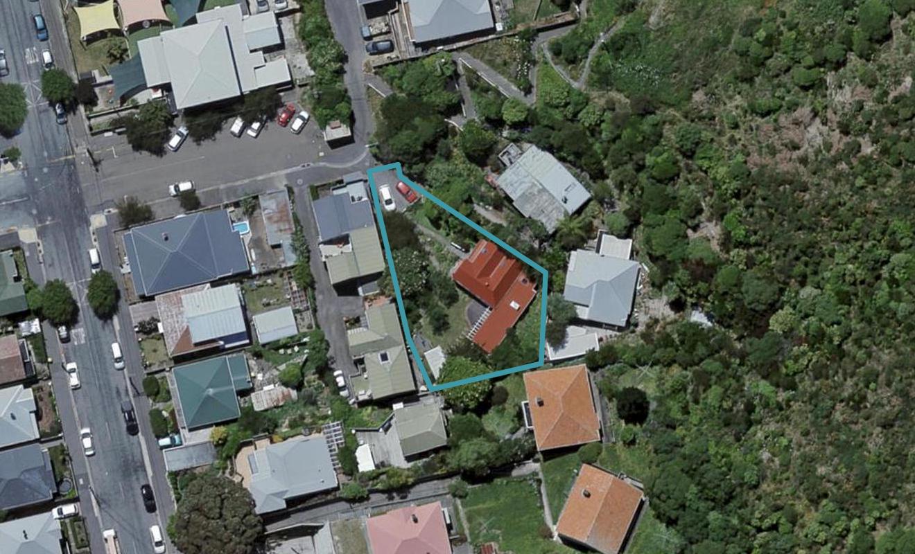 32 Lawrence Street, Newtown, Wellington - Carousel 1
