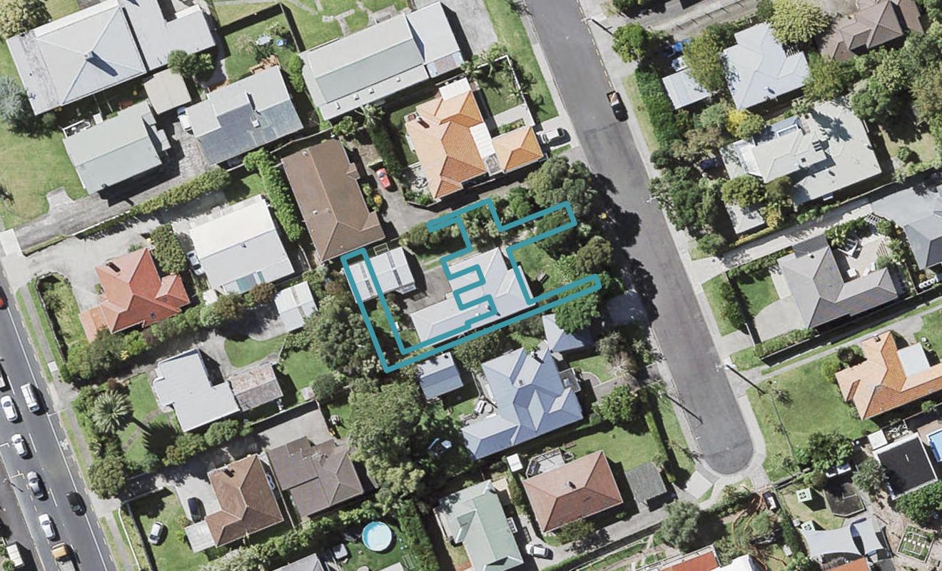 7/6 Harrison Avenue, Belmont, Auckland - Carousel 1