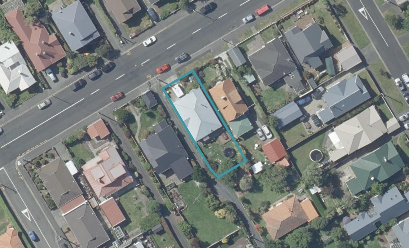 209 Bay View Road, Saint Clair, Dunedin - Carousel 1
